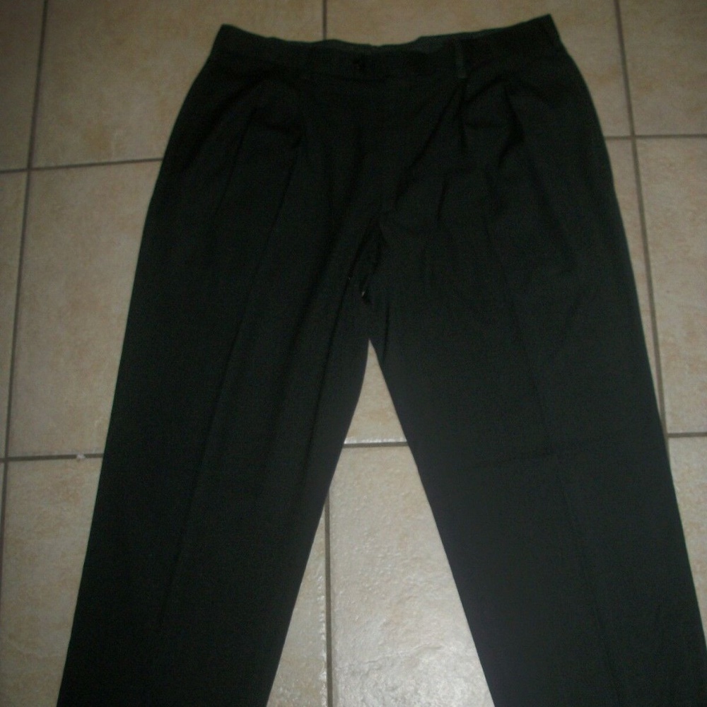 ROUNDTREE & YORKE Pleated Cuffed Pants 38 X 30